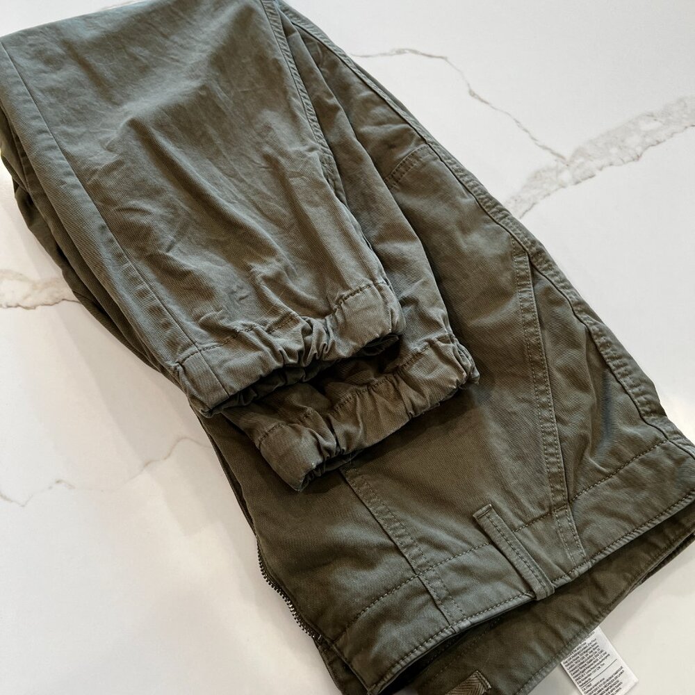 Banana Republic - Authentic Chino Jogger - Olive - Size 16